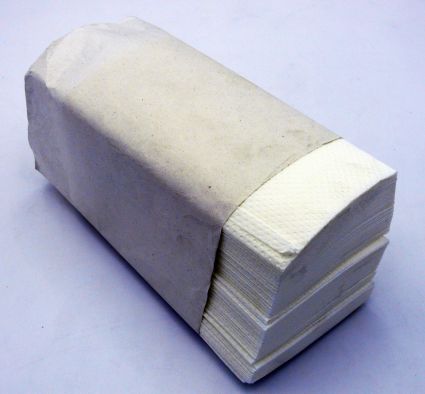 Полотенца бумажные белые 2-слойные V-слож 210*190мм 150 шт/пач - 1